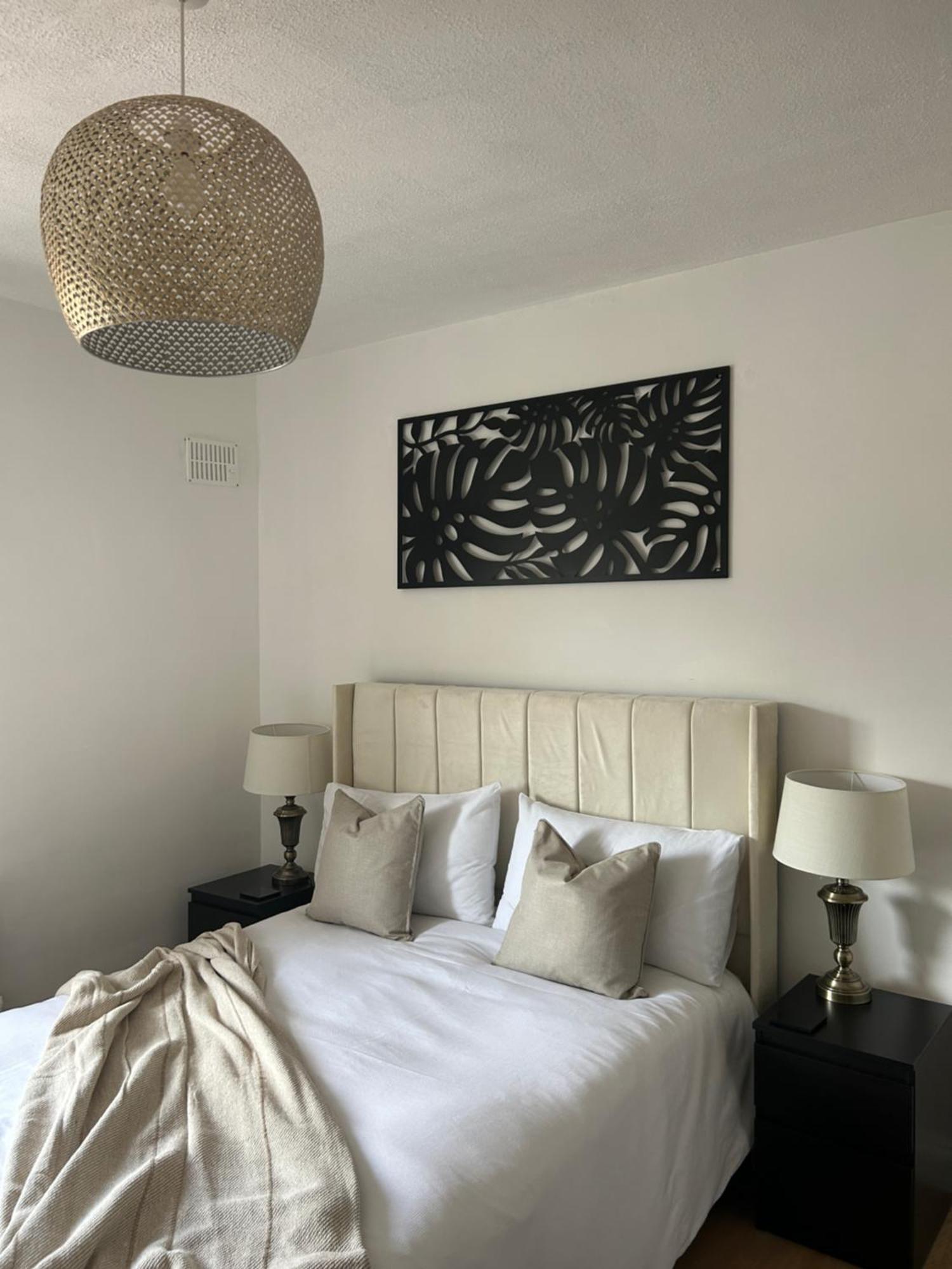 No6 Overnight Stays Free Onsite Parking Hindlip Exterior photo